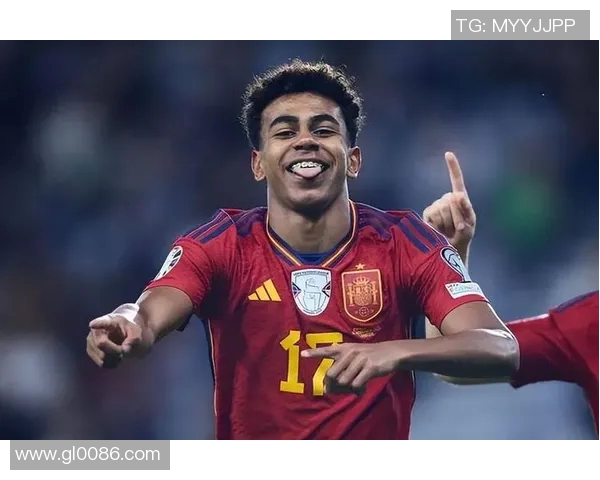 加克波的崛起与未来展望：从青年才俊到足球明星的成长之路